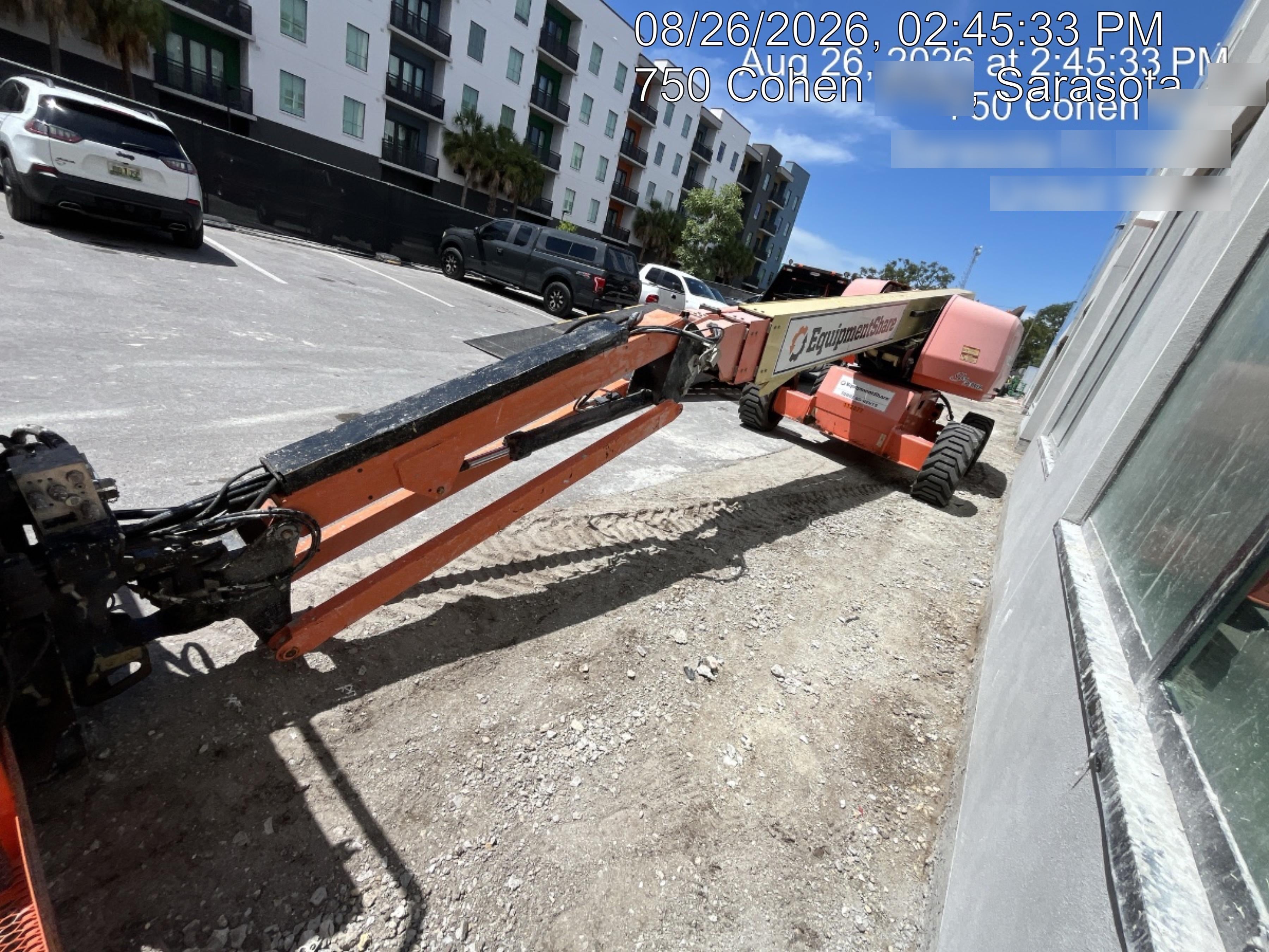 2020 JLG 660SJ