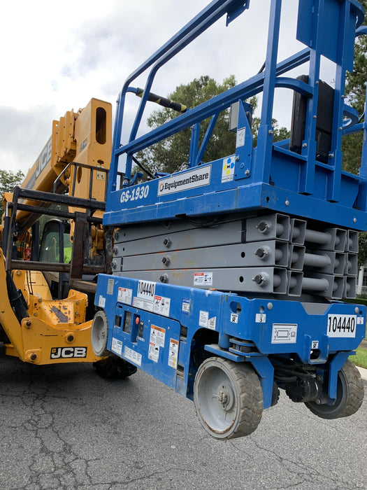 2020 Genie GS-1930 Fixed rails with chain entry gate - Pre A92.20