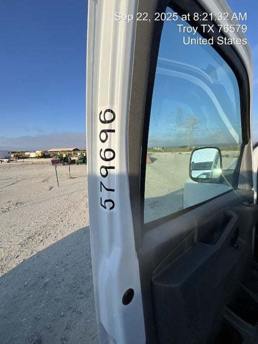 2025 CHEVROLET Express Van - Rental