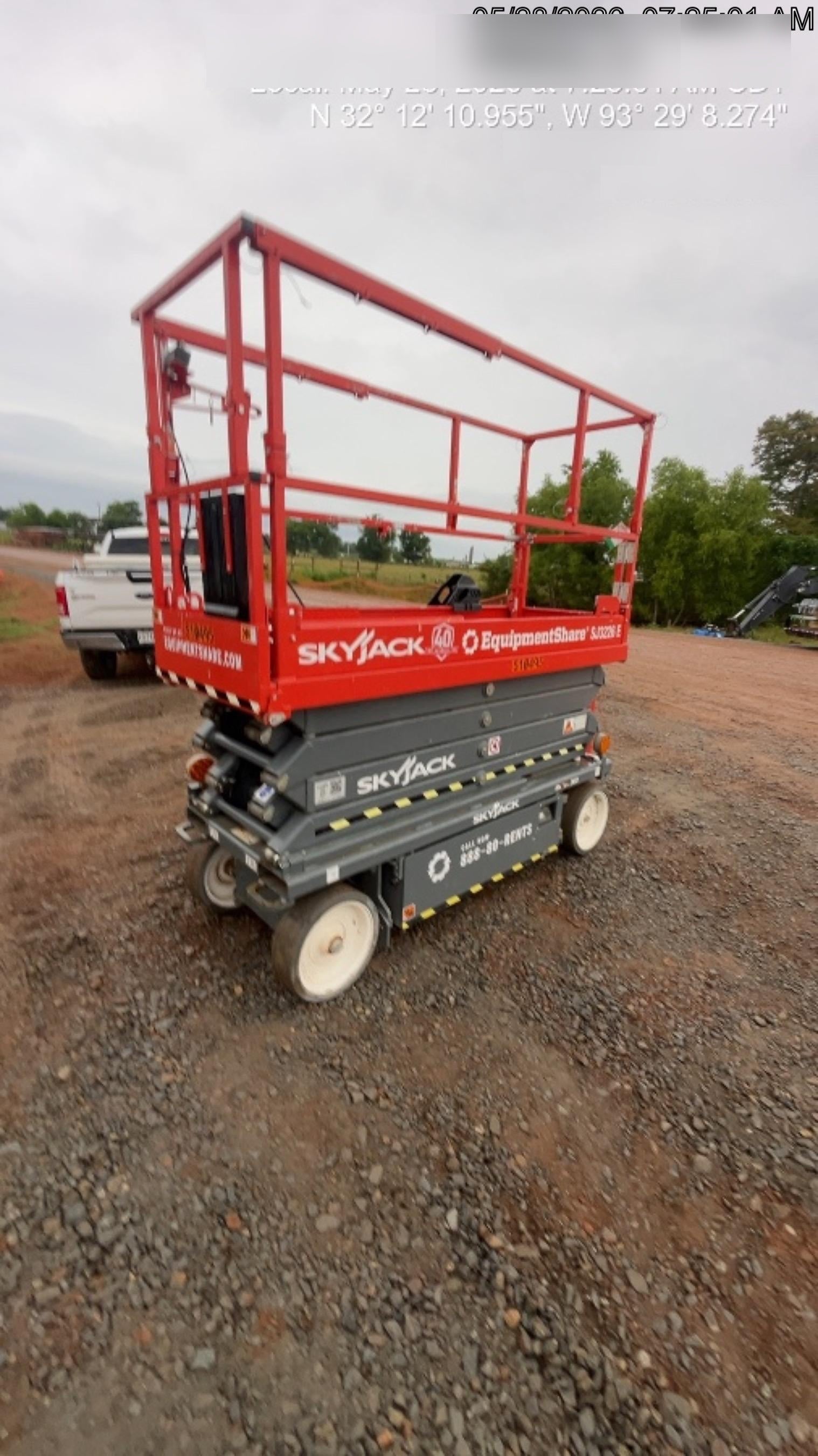 2025 SKYJACK SJ3226