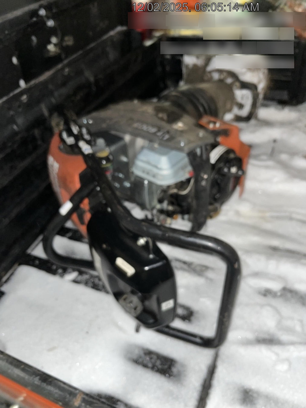 2025 HUSQVARNA LT6005