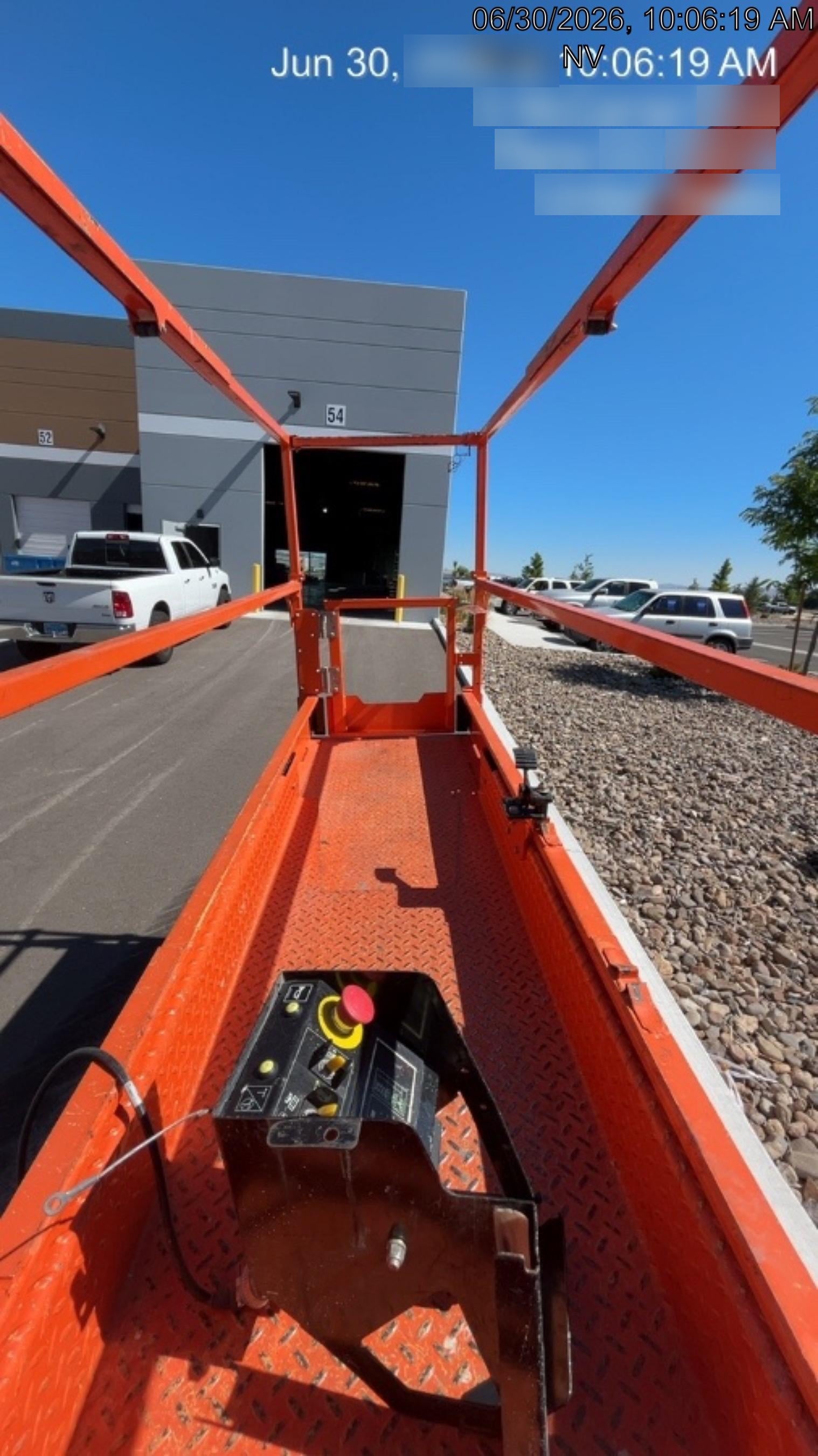 2022 JLG ES2632