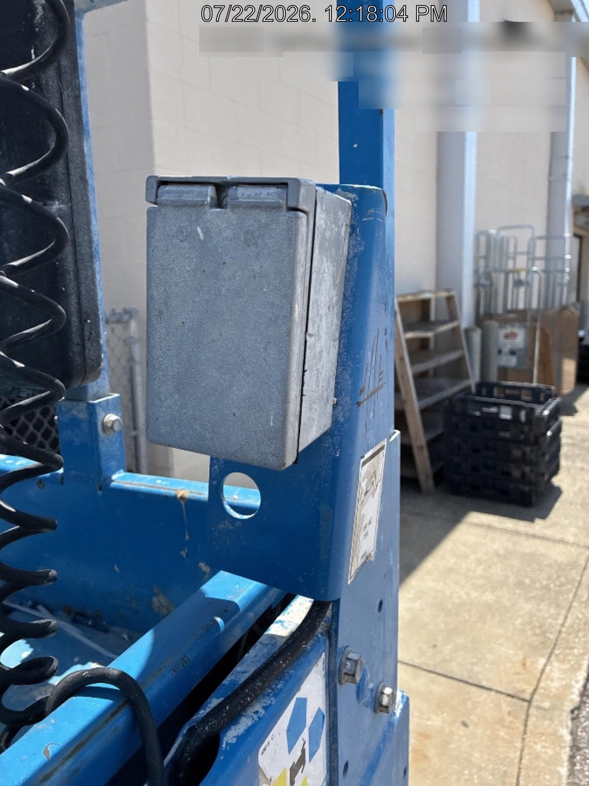 2023 GENIE GS-2632
