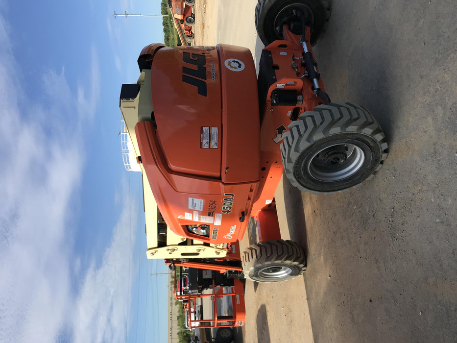 2019 JLG 450AJ