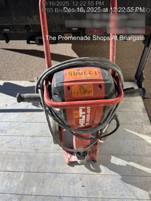 2020 HILTI TE 3000-AVR