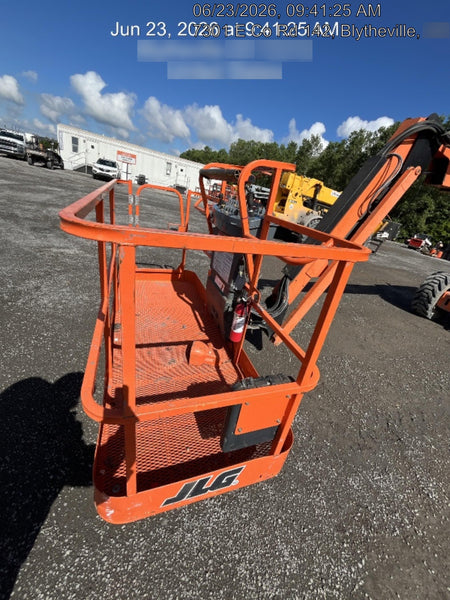 2019 JLG 800AJ