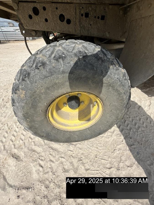 2020 John Deere 815E 2S 2 - 3 Seat UTV, DSL, 4WD, Canopy, Standard Rental Spec