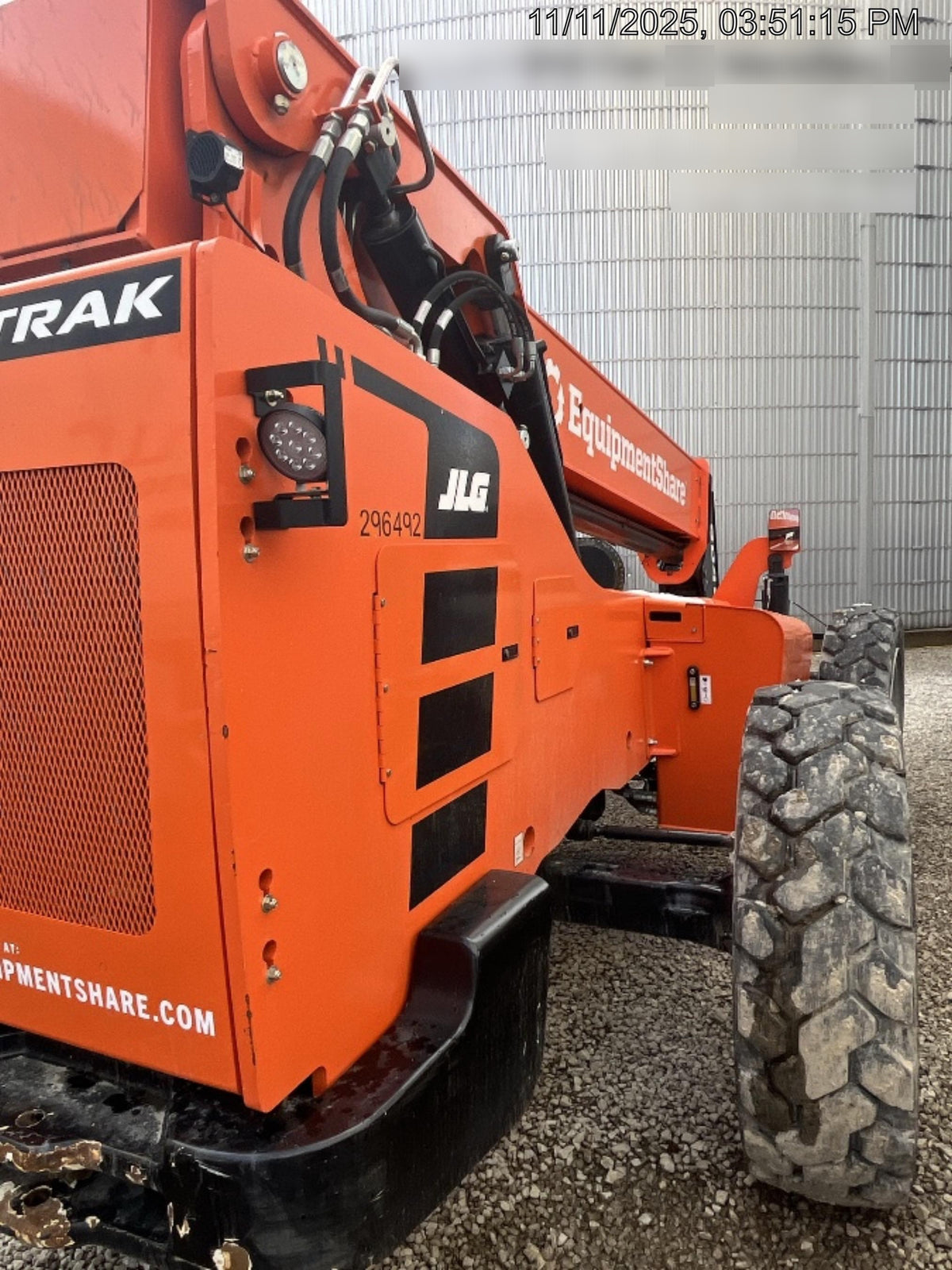 2023 SKYTRAK 8042