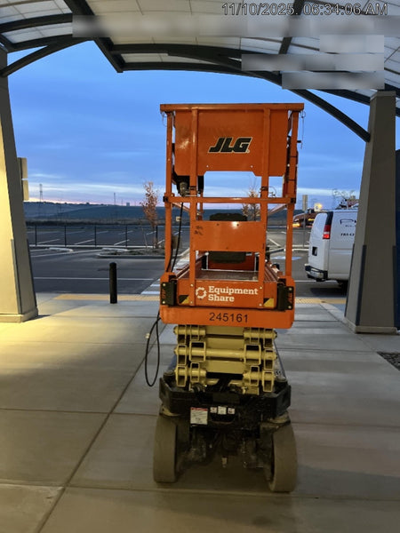 2022 JLG ES2632
