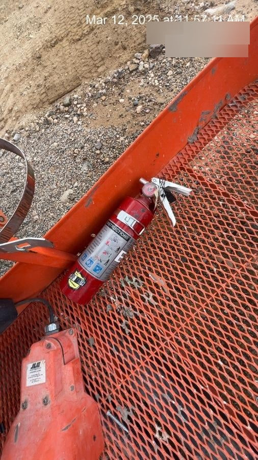 2022 JLG 860SJ