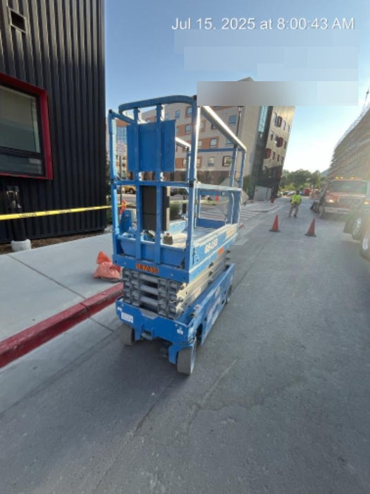 2020 Genie GS-1930 Solid Non Marking Tires, Beacon, Folding rails with half height swing gate, 800W Inverter