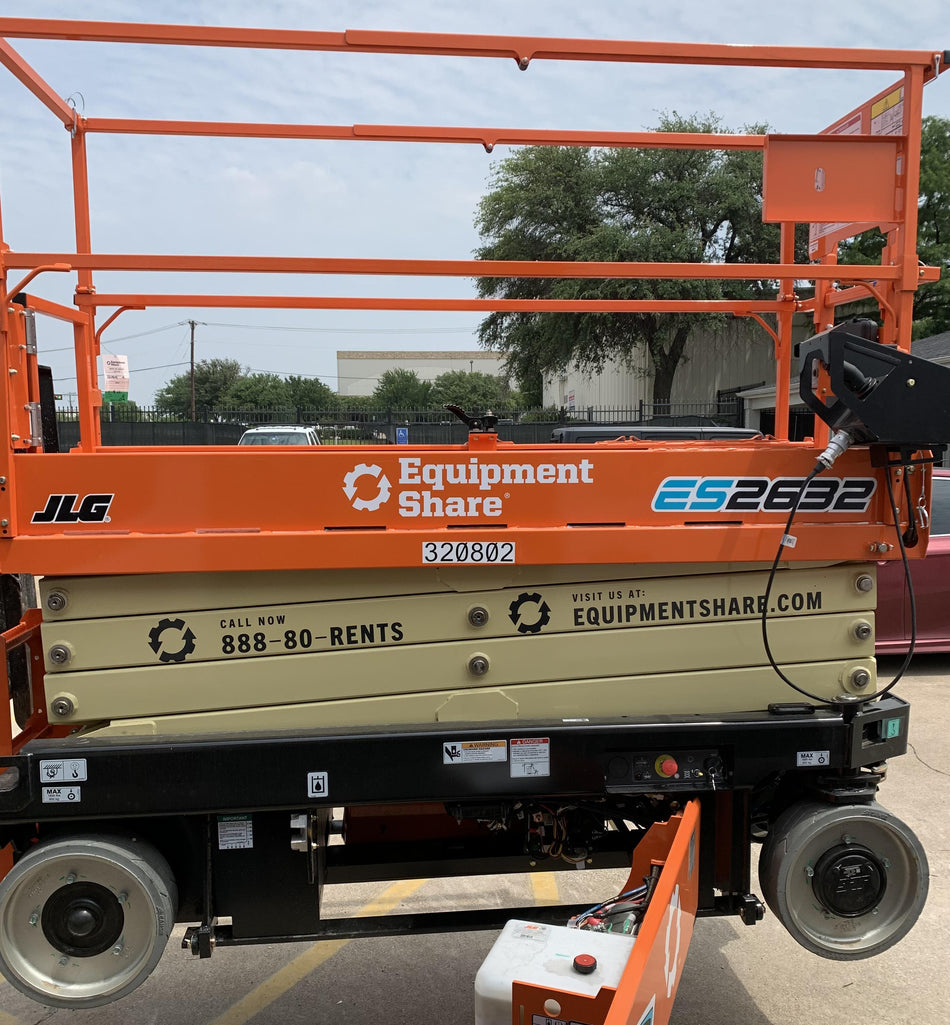 2023 JLG ES2632