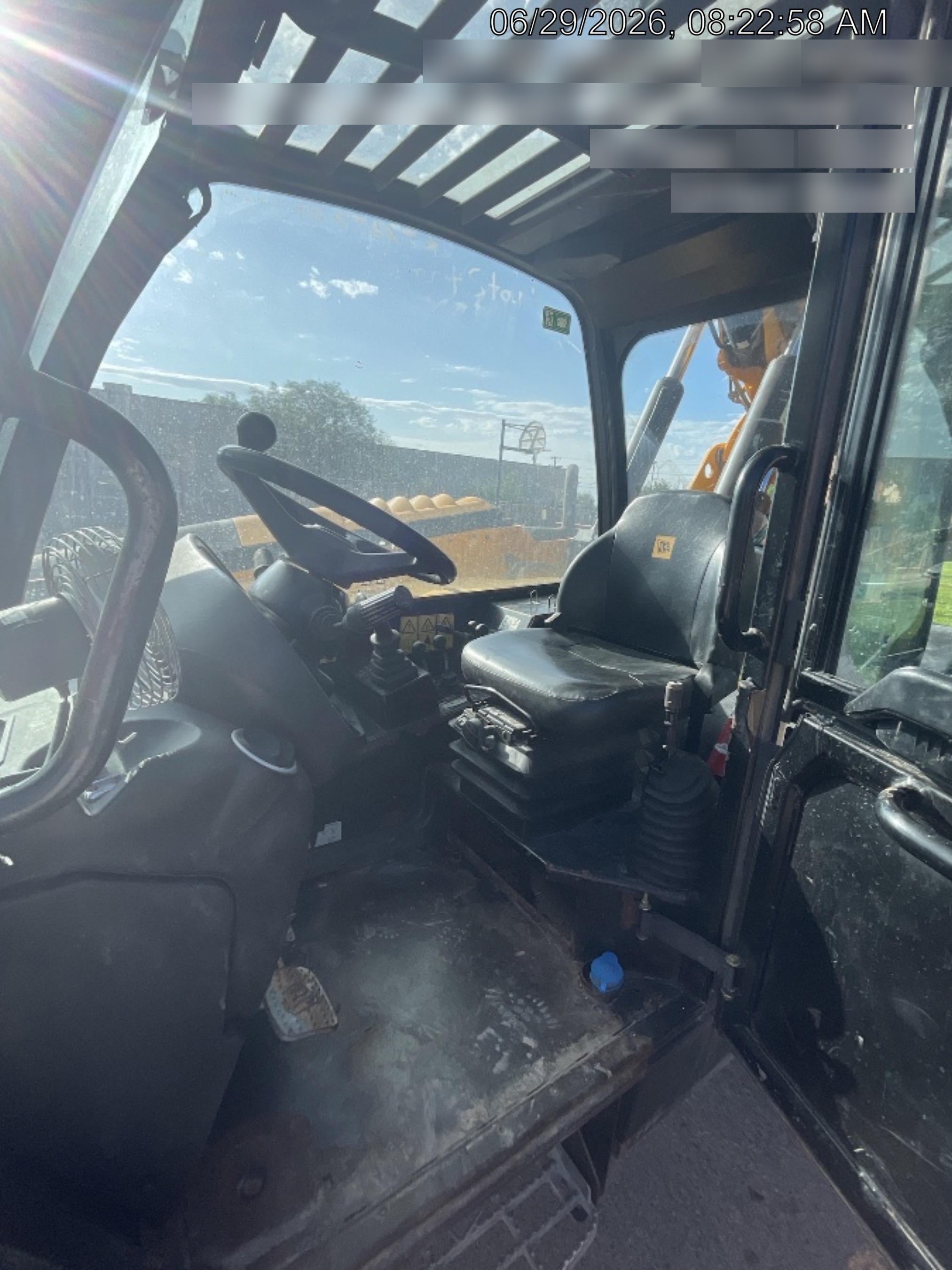 2018 JCB 510-56 JCB 510-56 Telehandler 74 HP w/CAB/HVAC, Beacon, Worklights, Aux Hydraulics, Solid Tires, 60" Carriage/Forks
