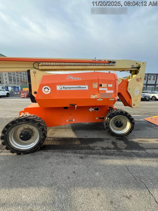 2020 JLG 800AJ