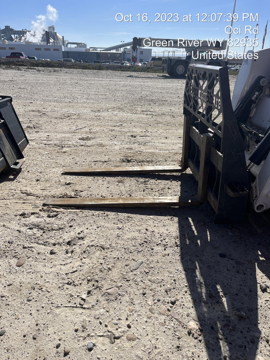 2021 PALADIN 48" Pallet Forks - Paladin