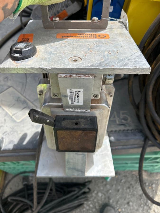 2022 WORKSITE LIGHTING PetroPRO Handy 24639