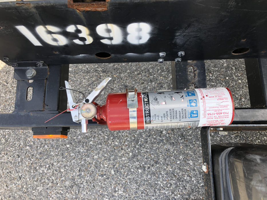 2018 Lincoln Electric Vantage 322 Lincoln Vantage 322 Welder Ready Pak 3 - Vantage 322, Trailer, Fender and light kit, Cable rack