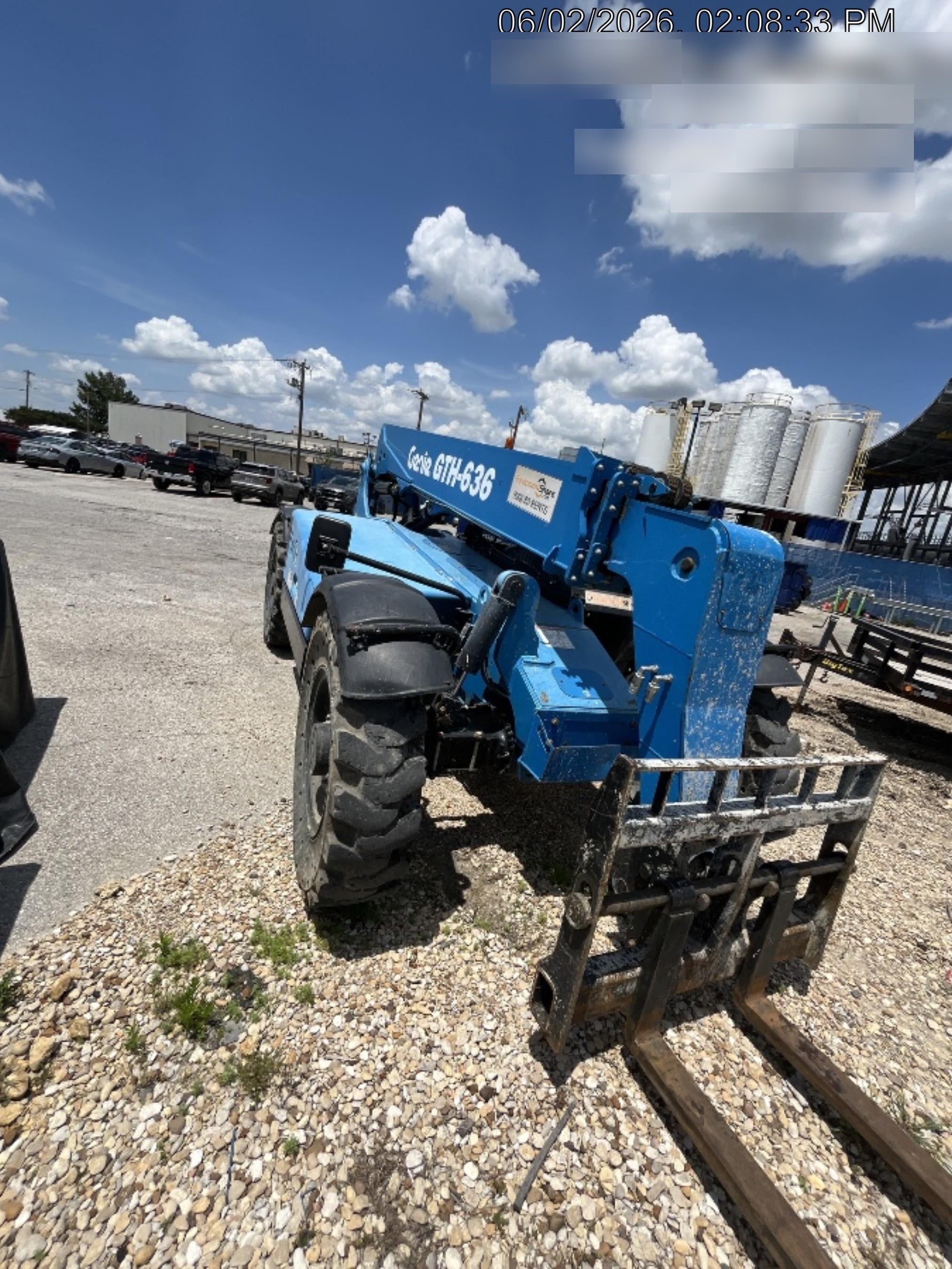 2018 Genie GTH-636 GTH-636 w/Open ROPS, Solid Tires, beacon/work lights, 48" carriage/forks