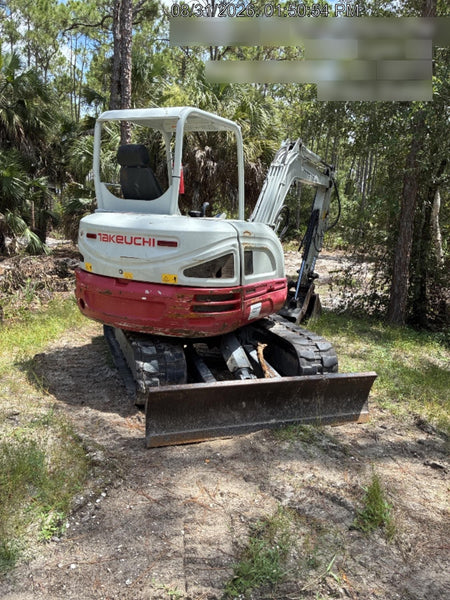 2023 TAKEUCHI TB250-2R