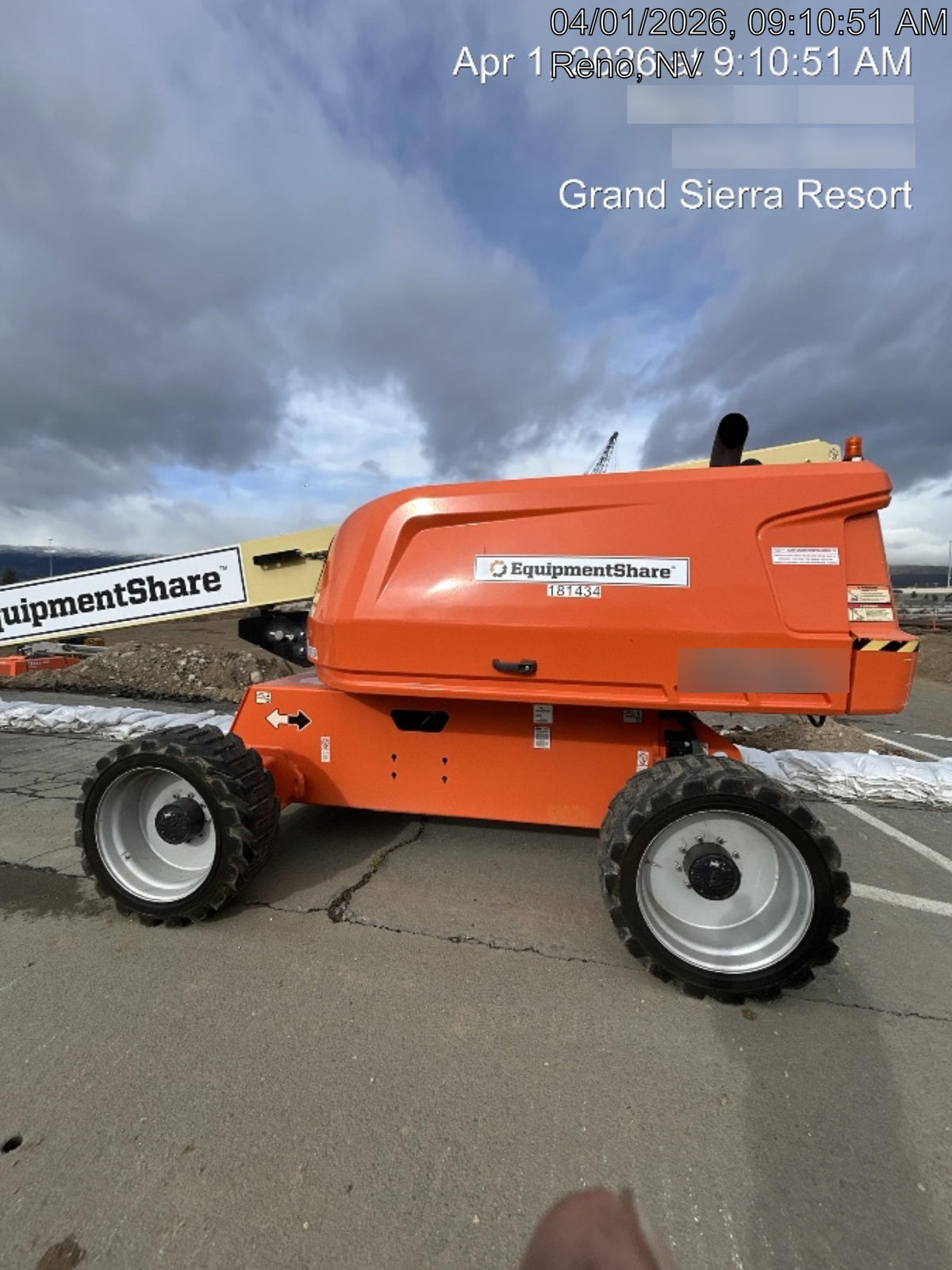 2021 JLG 660SJ