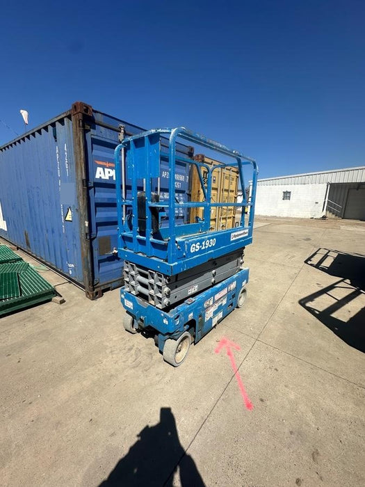 2019 Genie GS-1930 Fixed rails with chain Entry