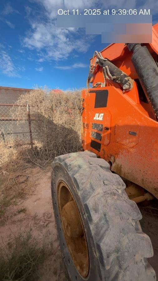 2018 Skytrak 8042 JLG Skytrak 8042, Solid Tires (shipping-Boss), Open ROPS, Beacon and Work Light Package