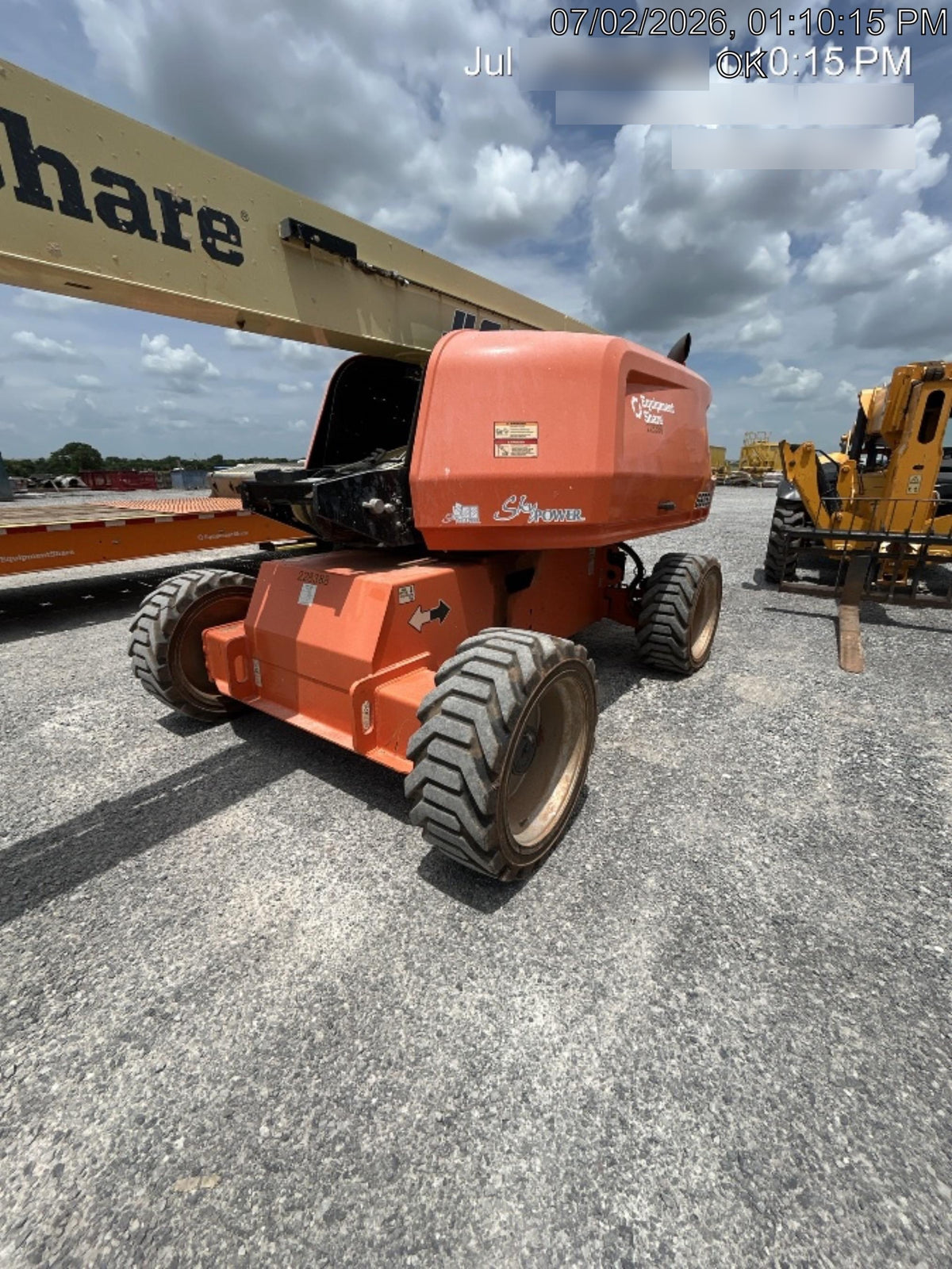 2022 JLG 660SJ