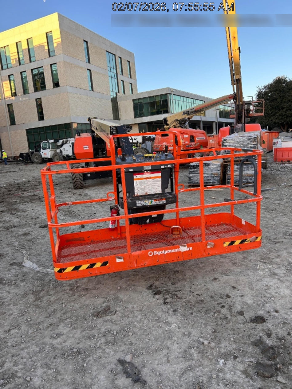 2025 JLG 860SJ