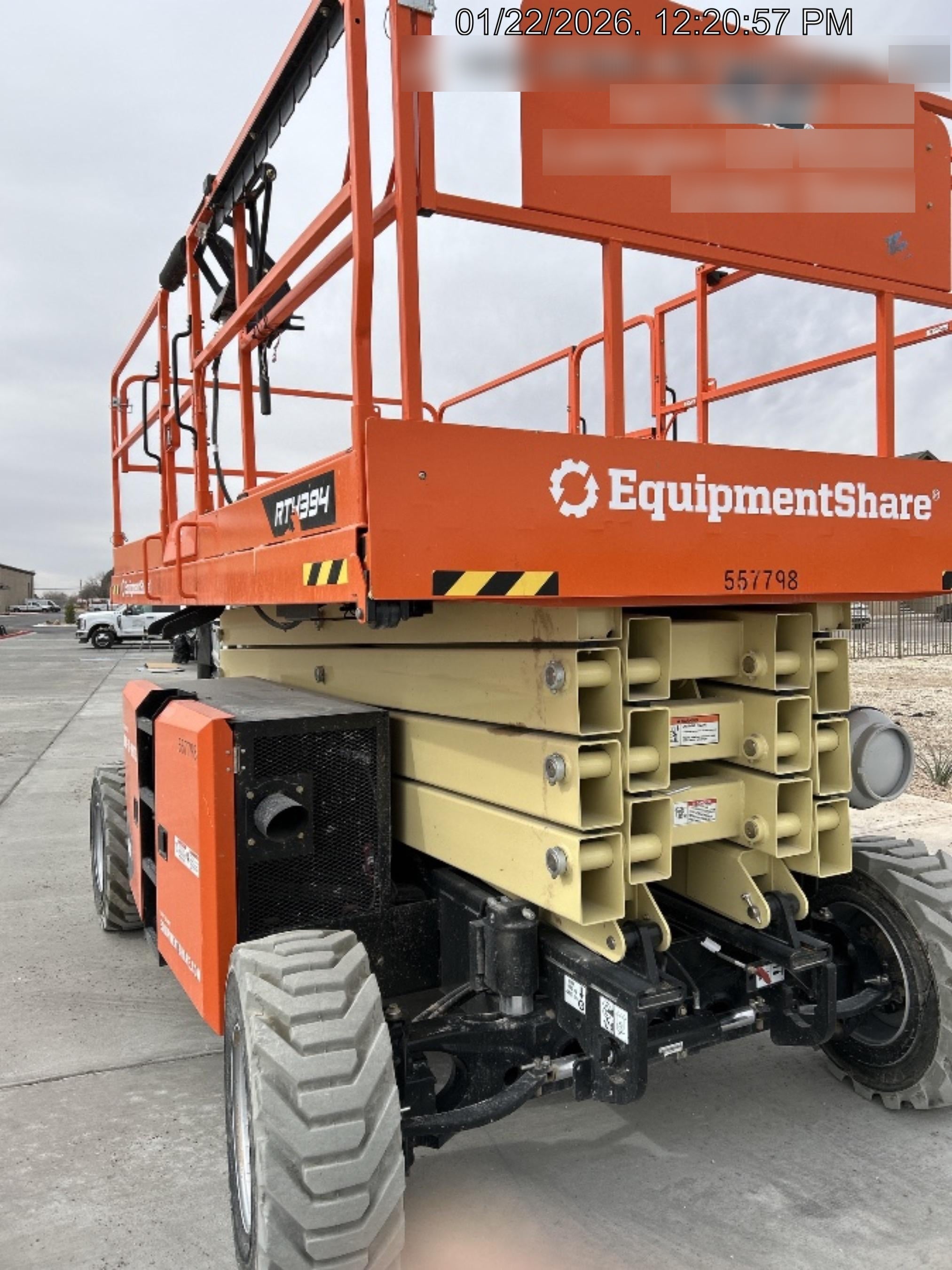 2025 JLG RT4394
