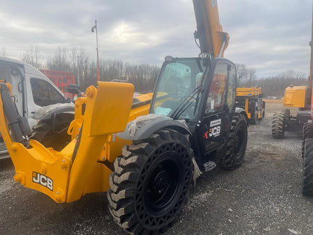 2023 JCB 510-56