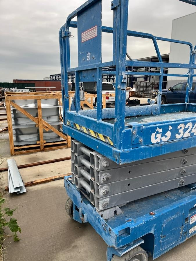2021 GENIE GS-3246