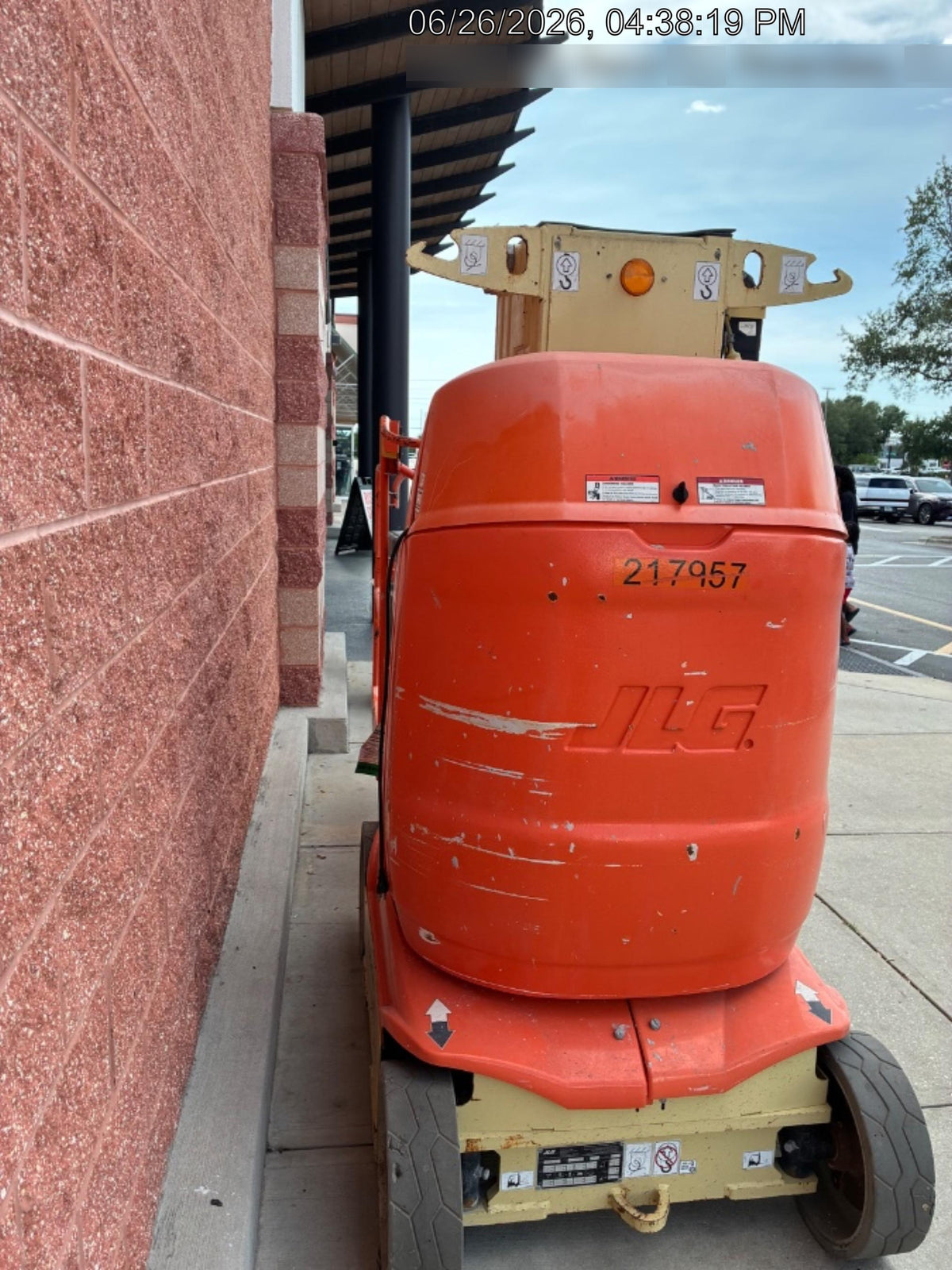 2022 JLG 26E