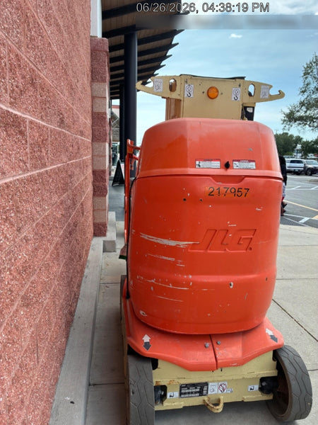 2022 JLG 26E