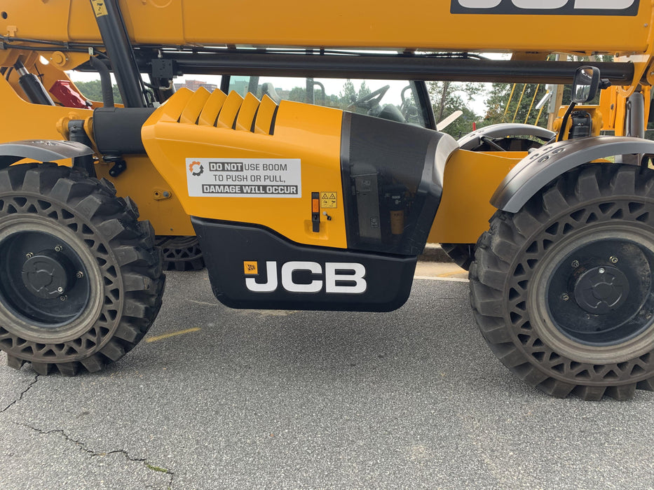 2020 JCB 510-56 Canopy, Solid Tires, Work Lights, Beacon, Aux Hydraulics, Back up Alarm, Lifting Eye, ES Decals