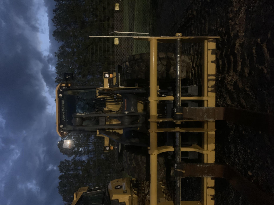 2020 JOHN DEERE 96" Loader Fork Carriage - John Deere