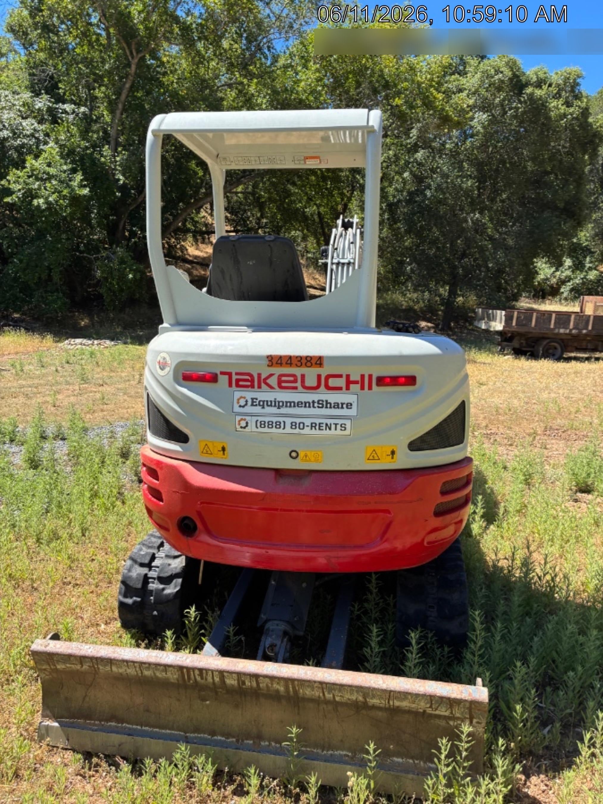 2023 TAKEUCHI TB235-2R