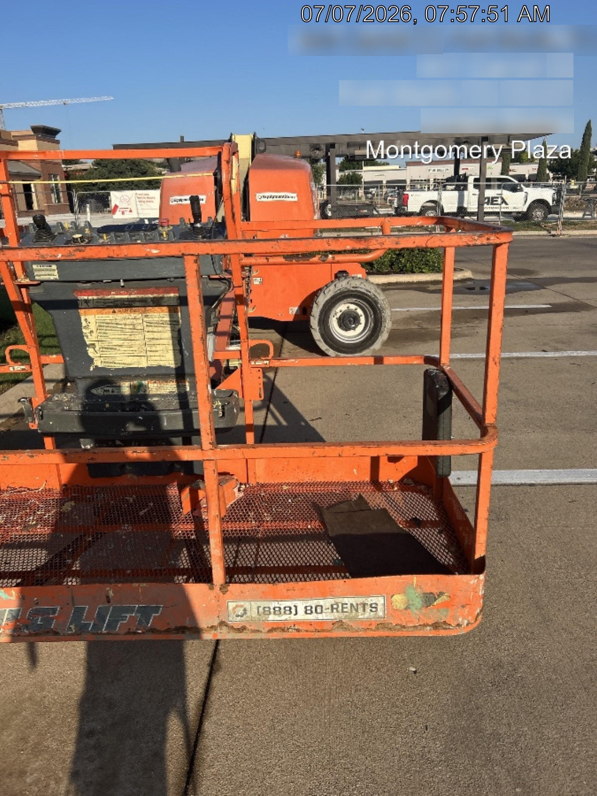2021 JLG 400S