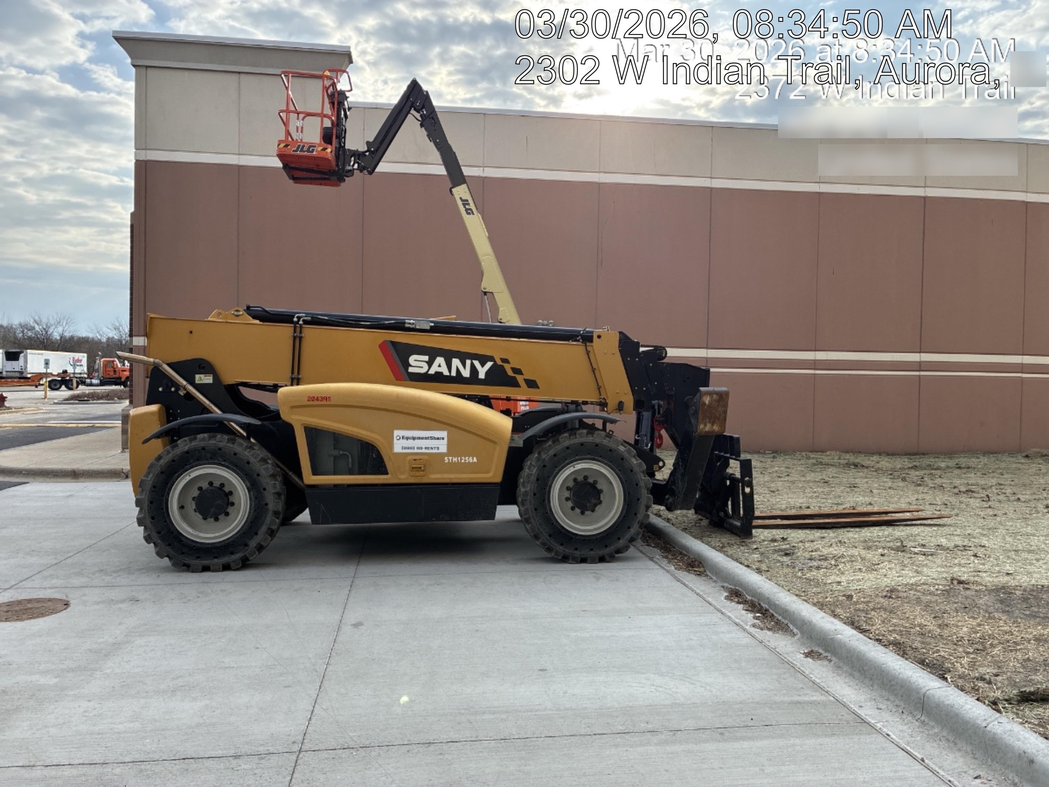 2022 SANY STH1256