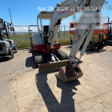 2022 TAKEUCHI TB235-2R