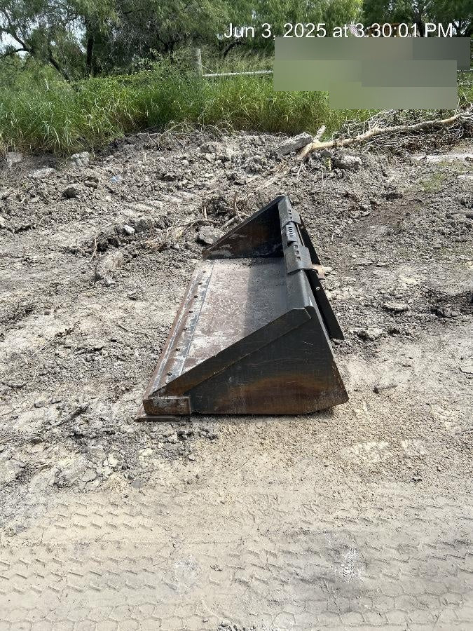 2018 PALADIN 76" Scrap Grapple Bucket - Paladin