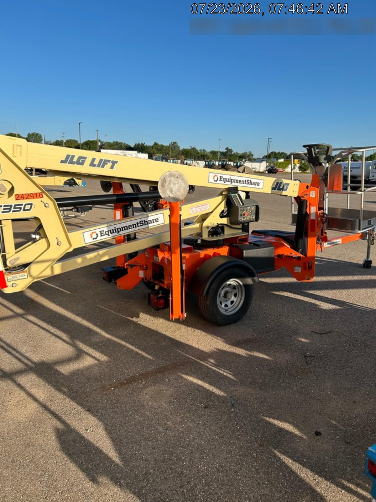 2022 JLG T350