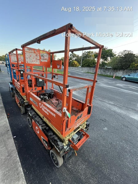 2022 JLG ES1330L