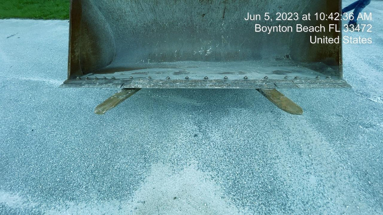 2018 WERK-BRAU 3.0 cu yd Bucket - Werk-Brau