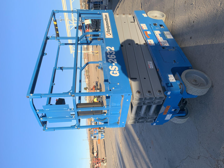 2020 Genie GS-2632 Solid NM Tires, Folding Rails with Half-Height Swing Gate, Beacon