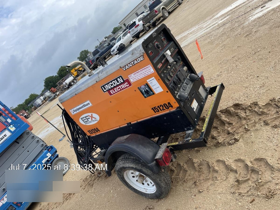 2021 Lincoln Electric Vantage 322 Vantage 322 Ready Pak 3 w/ Telematics & Decals, ORANGE (includes trailer, cable rack, fender light kit)