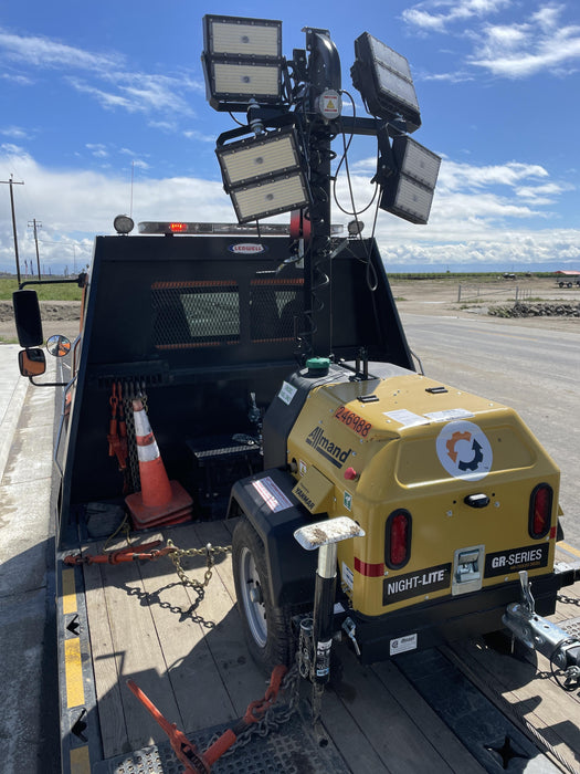 2022 Allmand NLV3GR (4) LED Light Fixture 350W, 23' Vertical Mast, 3kW Prime, Towable, ES Decals, T3