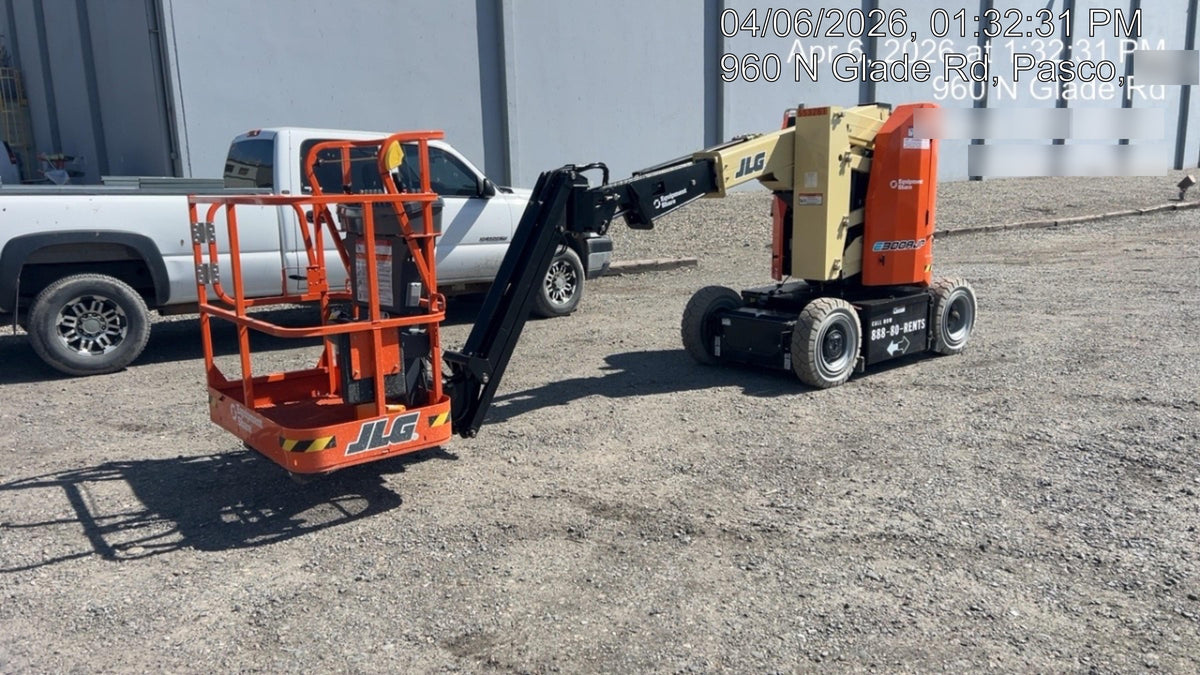 2025 JLG E300AJP