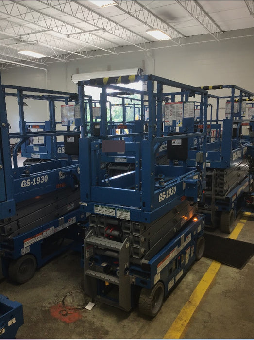 2020 Genie GS-1930 Solid Non Marking Tires, Beacon, Folding rails with half height swing gate