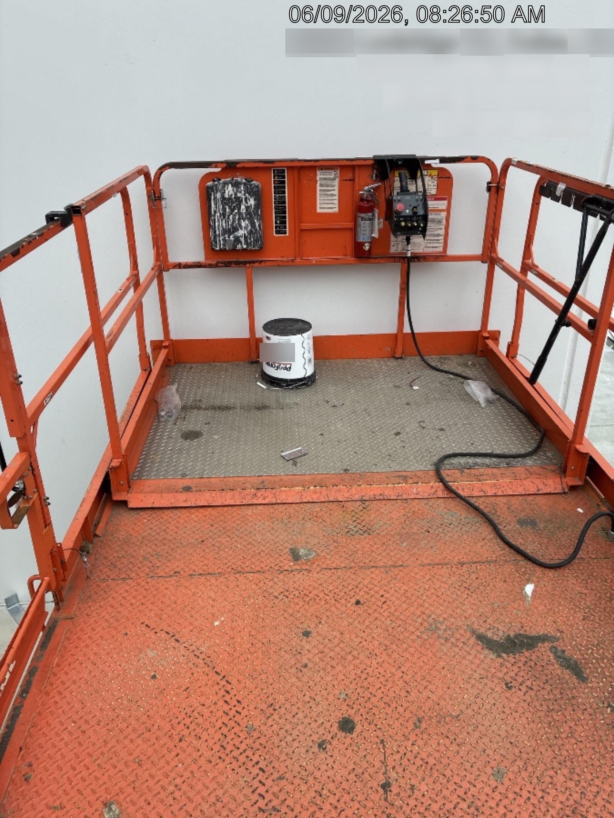 2023 JLG RT4394