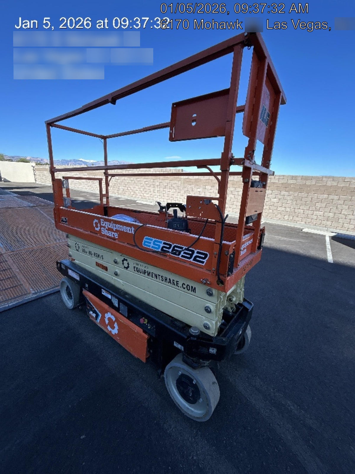 2022 JLG ES2632